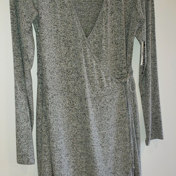 Dress - Picture 1 of 2